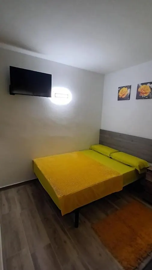 Apartament Enzo Salou 150M Playa 0*,  Spanyolország
